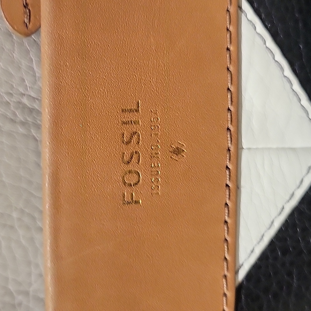 Fossil Corssbody With Matching Wallet - image 3